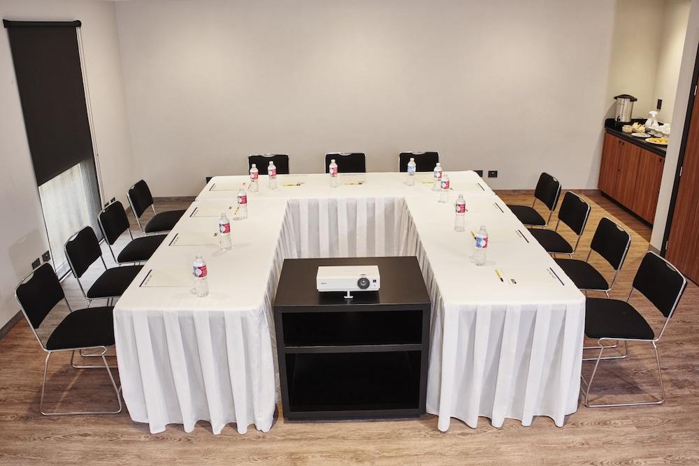 City Express By Marriott Saltillo Norte Ngoại thất bức ảnh