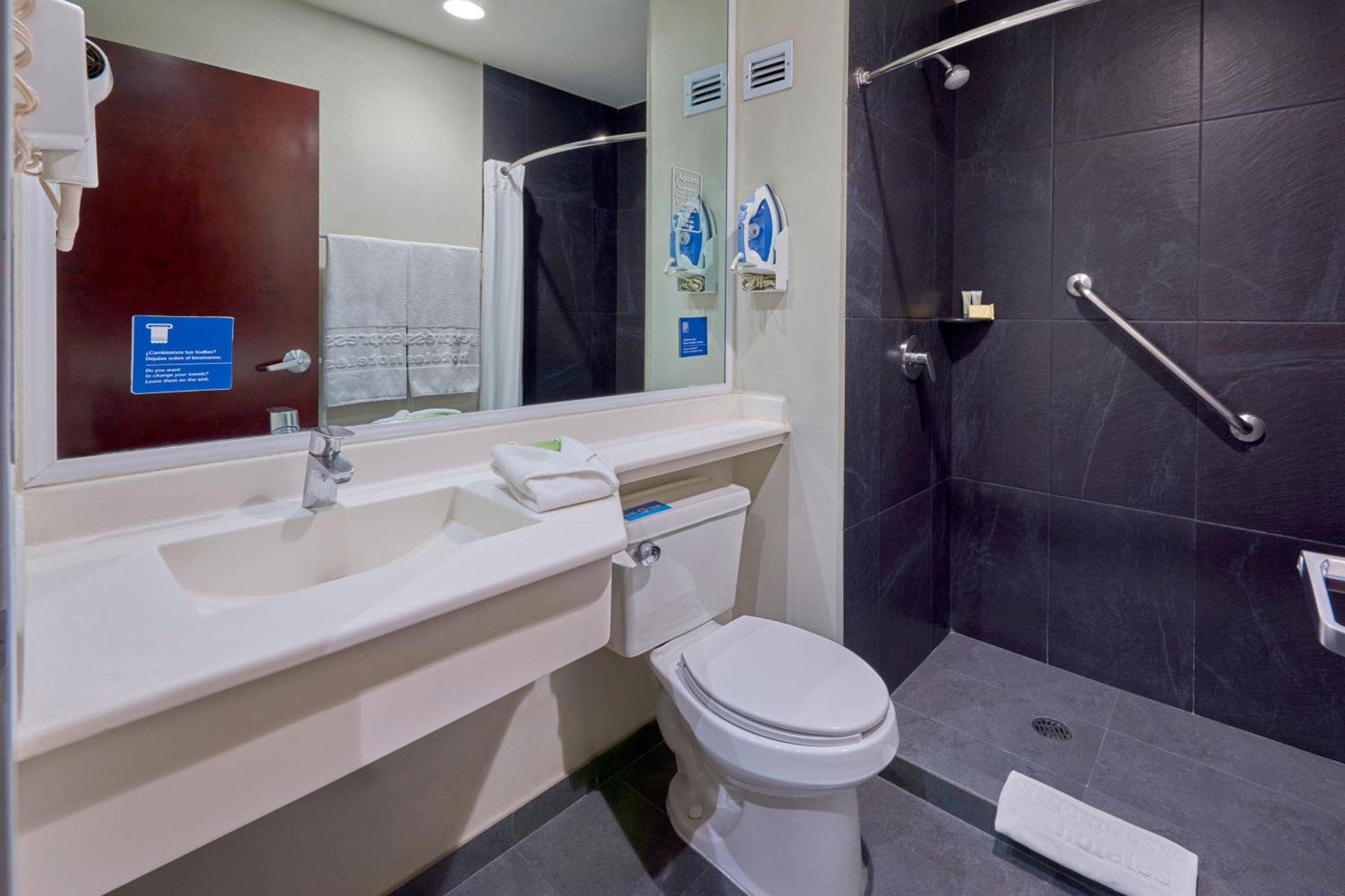 City Express By Marriott Saltillo Norte Ngoại thất bức ảnh