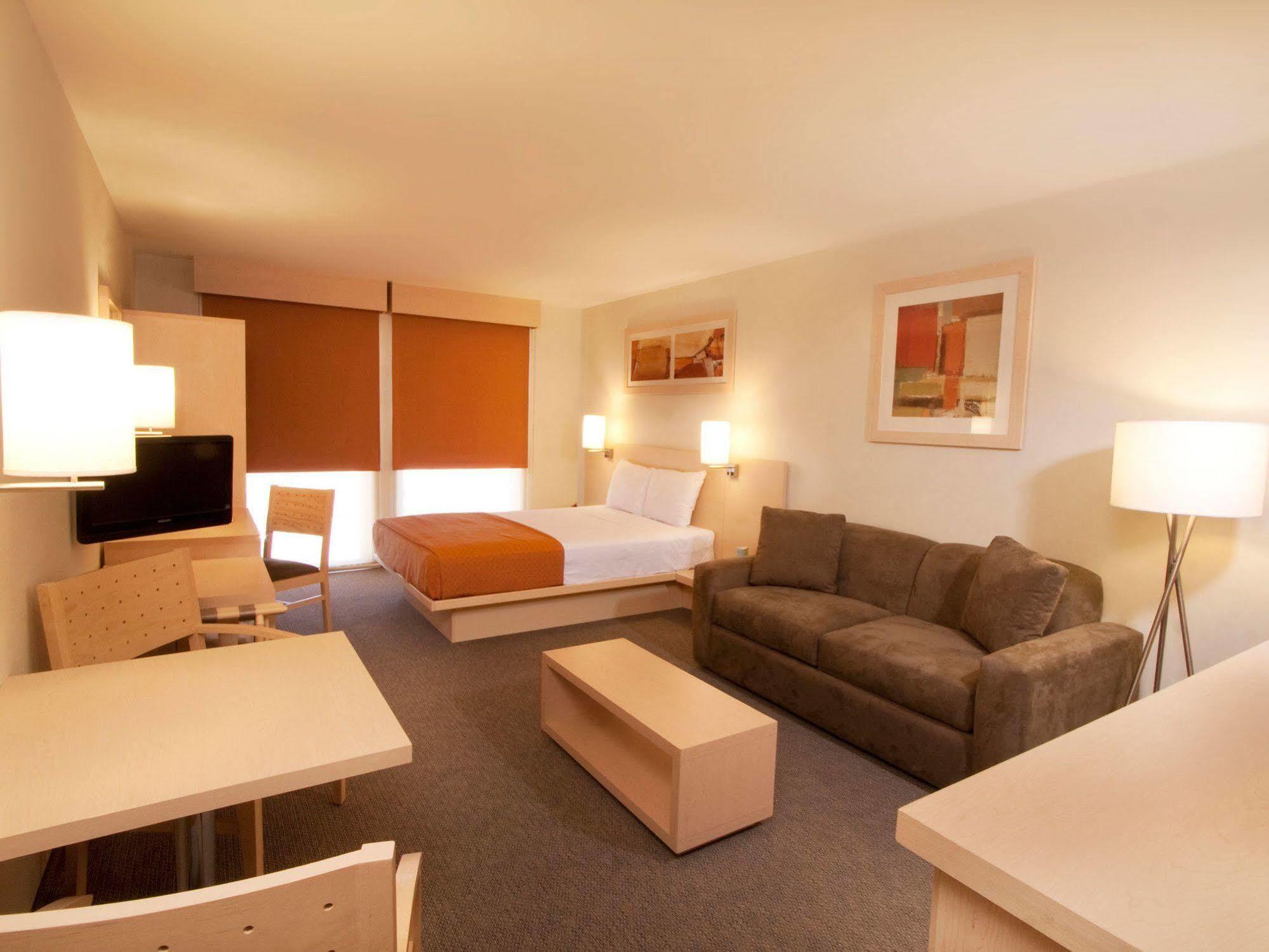 City Express By Marriott Saltillo Norte Ngoại thất bức ảnh